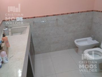 Casa en venta 6 ambientes- en Maschwitz Club-