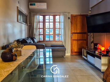 Casa en  venta de 2 dorm mas habitación en loft