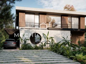 Casa en venta de 5 dormitorios y pileta en Carpinchos, Nordelta