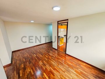 Tu nuevo hogar con luz natural y vista externa en Santa Catalina