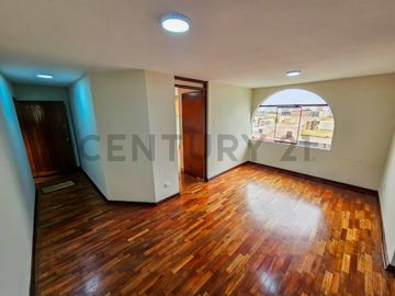 Tu nuevo hogar con luz natural y vista externa en Santa Catalina