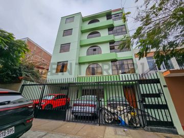 Tu nuevo hogar con luz natural y vista externa en Santa Catalina