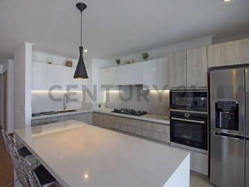 EN VENTA EXCLUSIVO DUPLEX EN MIRAFLORES