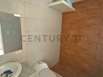 Casa amplia en venta en Urb. El Sol de Pocollay
