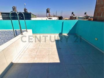 Casa amplia en venta en Urb. El Sol de Pocollay