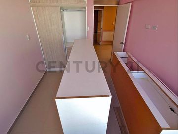 Casa amplia en venta en Urb. El Sol de Pocollay