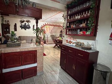 BEATRIZ HERNANDEZ CASA AMPLIA EN VENTA