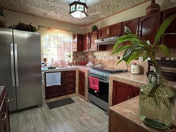 BEATRIZ HERNANDEZ CASA AMPLIA EN VENTA