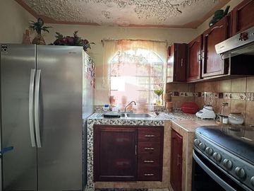 BEATRIZ HERNANDEZ CASA AMPLIA EN VENTA
