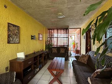 BEATRIZ HERNANDEZ CASA AMPLIA EN VENTA