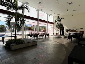 LA RIOJA CASA AMPLIA EN VENTA