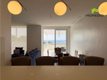 Departamento en alquiler frente al mar en Manta con terraza y jacuzzi