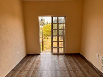 VENTA DE CASA EN FRACC. HACIENDA DE LAS FUENTES CALIMAYA