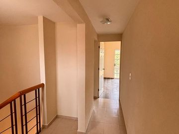 VENTA DE CASA EN FRACC. HACIENDA DE LAS FUENTES CALIMAYA