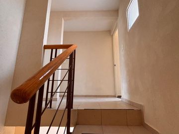 VENTA DE CASA EN FRACC. HACIENDA DE LAS FUENTES CALIMAYA