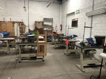 Bodega comercial en  venta en Av de las Torres