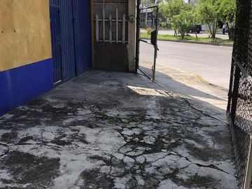 Bodega comercial en  venta en Av de las Torres