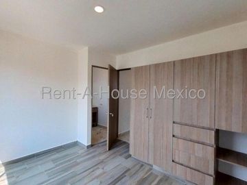Casa en  Venta en Villas del Campo Calimaya ZG 25-3461