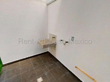 Casa en  Venta en Villas del Campo Calimaya ZG 25-3461