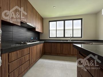 Casa en venta Fraccionamiento Paseo de La Reina
