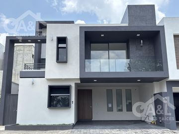 Casa en venta Fraccionamiento Paseo de La Reina