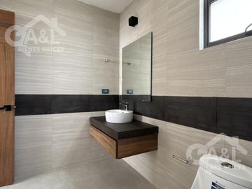 Casa en venta Fraccionamiento Paseo de La Reina