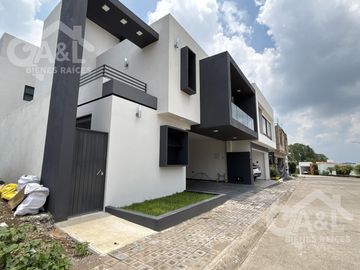 Casa en venta Fraccionamiento Paseo de La Reina