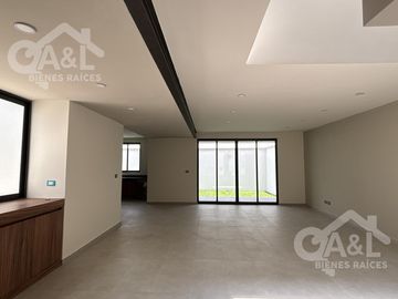 Casa en venta Fraccionamiento Paseo de La Reina