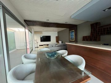 Casa en VENTA - Lomas Diamante