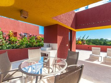 Sophisticated Elegance: Exclusive 3-Bedroom Residence in Playacar