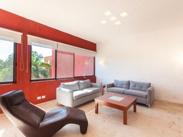 Sophisticated Elegance: Exclusive 3-Bedroom Residence in Playacar
