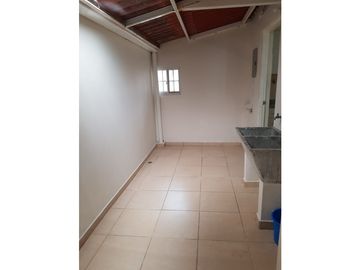 ALQUILER Y VENTA DE CASA DUPLEX EN VILLA ZAITA 175 M2 JP