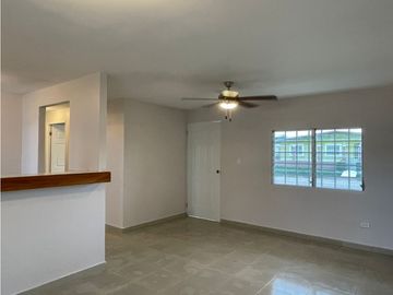 Venta de dos Casas en Antón