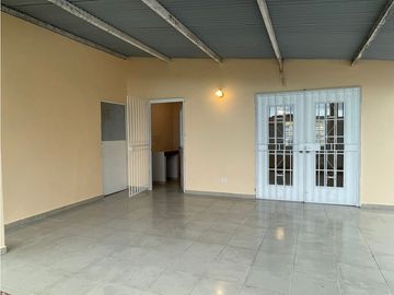 Venta de dos Casas en Antón