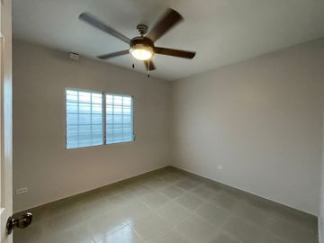 Venta de dos Casas en Antón