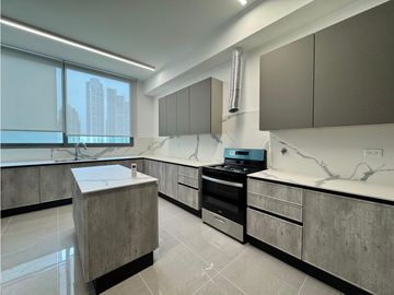 Venta y Alquiler de Apartamento en Punta Paitilla, PH Sea Point