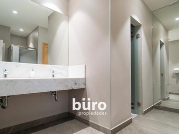 MODERNO DEPARTAMENTO EN VENTA 3 DORMITORIOS MARAVILLOSA VISTA AL GOLF SAN ISIDRO