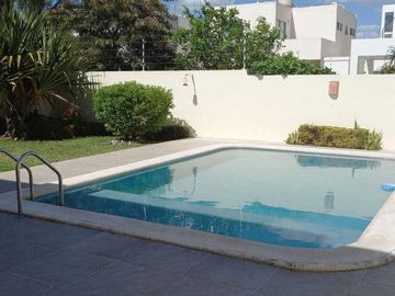 CASA EN VENTA 4 RECAMARAS Y ALBERCA, EN PRIVADA CONKAL YUCATÁN