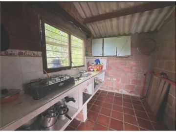 SE VENDE FINCA EN TOCOTA AR