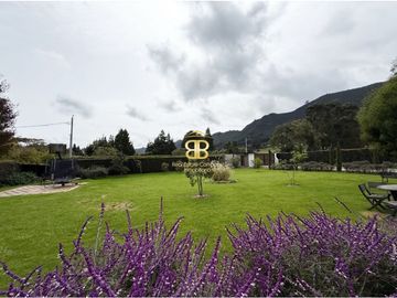 SE VENDE CASA EN TENJO