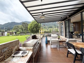 SE VENDE CASA EN TENJO