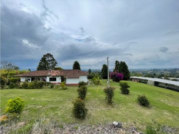 FINCA CON LOTE PARA PARCELAR EN VENTA CARMEN DE VIBORAL