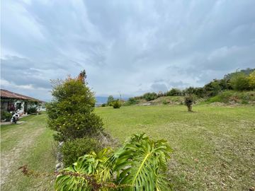 FINCA CON LOTE PARA PARCELAR EN VENTA CARMEN DE VIBORAL