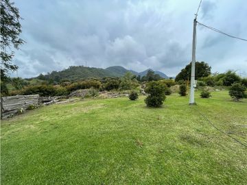 FINCA CON LOTE PARA PARCELAR EN VENTA CARMEN DE VIBORAL