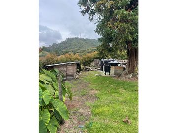 FINCA CON LOTE PARA PARCELAR EN VENTA CARMEN DE VIBORAL