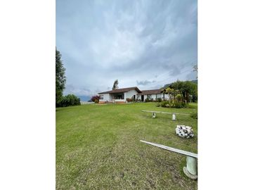 FINCA CON LOTE PARA PARCELAR EN VENTA CARMEN DE VIBORAL