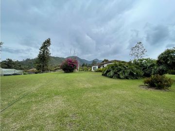 FINCA CON LOTE PARA PARCELAR EN VENTA CARMEN DE VIBORAL