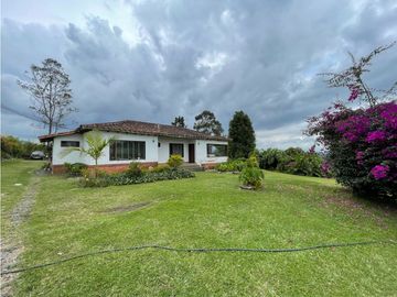 FINCA CON LOTE PARA PARCELAR EN VENTA CARMEN DE VIBORAL