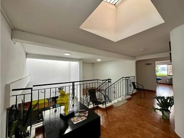 CASA EN VENTA PALMIRA LAS MERCEDES AMPLIA CON OPORTUNIDAD COMERCIAL 