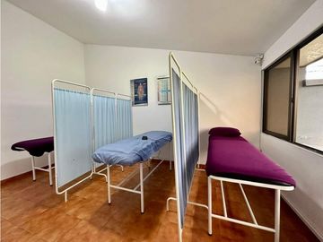 CASA EN VENTA PALMIRA LAS MERCEDES AMPLIA CON OPORTUNIDAD COMERCIAL 